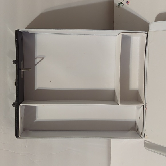 2011 Barbie Case - Picture 8 of 11